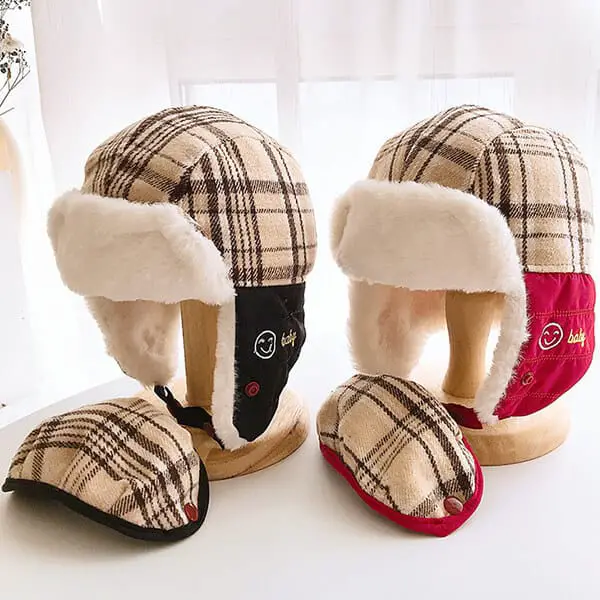 Lightweight, checkered, hook-loop trapper hats for kids