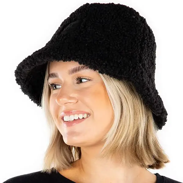 Trendy sherpa bucket hat