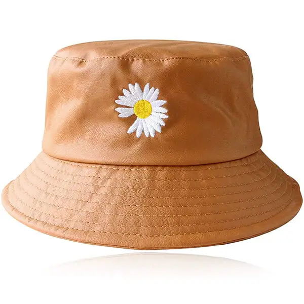 Daisy embroidered bucket hat