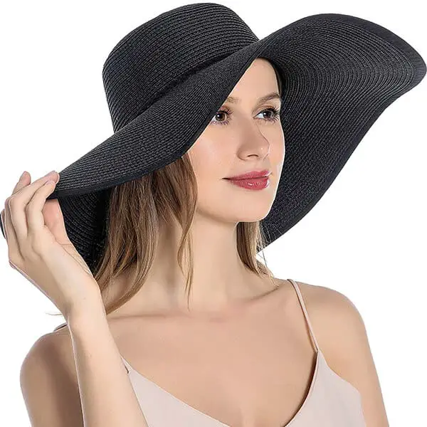 Classic straw hat for men and women