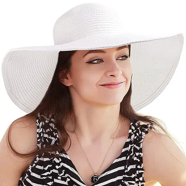 Adorable wide brim sun straw hat