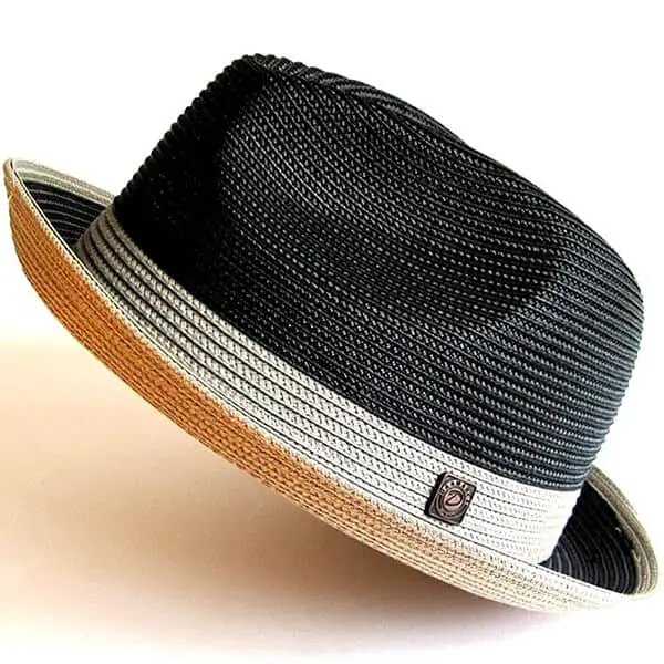 Crushable & packable straw fedora hat