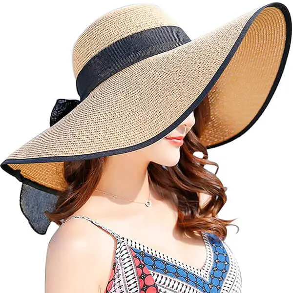 Floppy brim straw hat for women