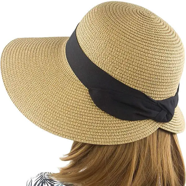 Foldable straw hat for women